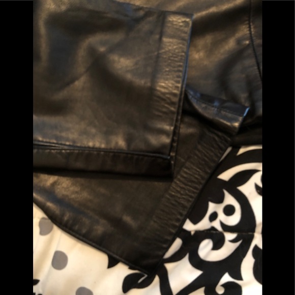 Danier Leather Pants Size 6 - Picture 5 of 12